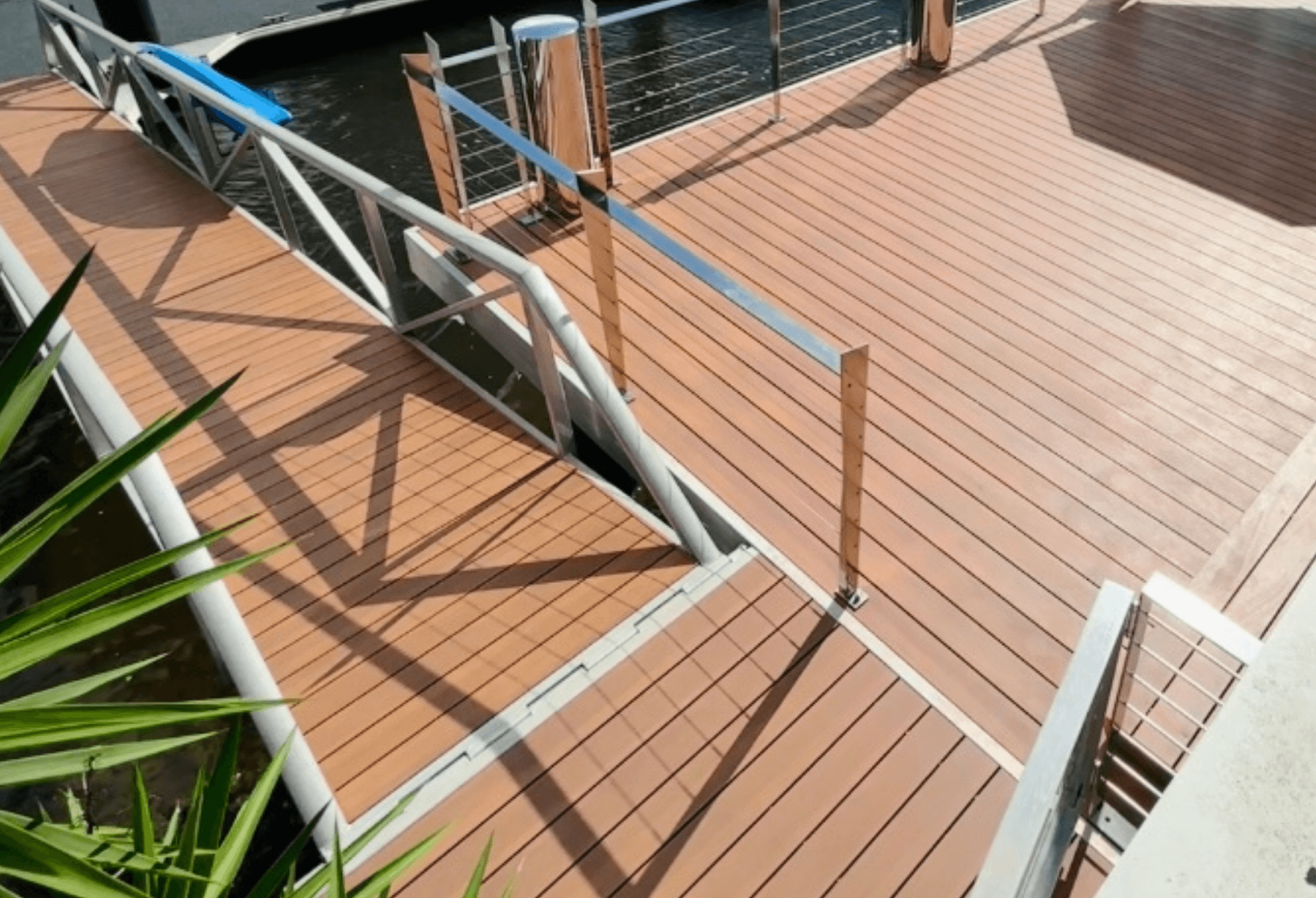 DecoDeck_CCM_PontoonDeck-QLD_Gallery (2)