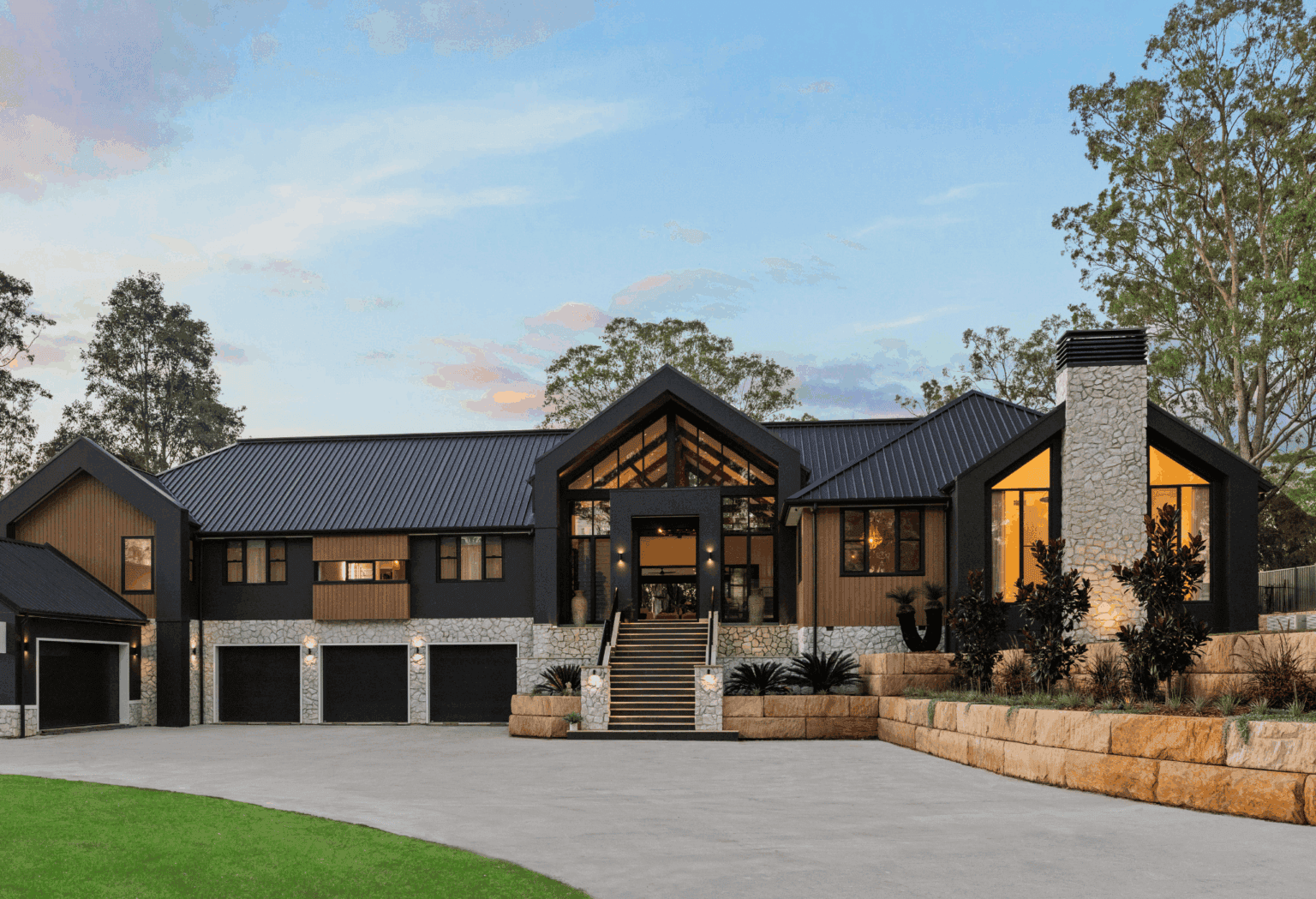 Modern Architectural Facade | Mishka Project | DecoClad®