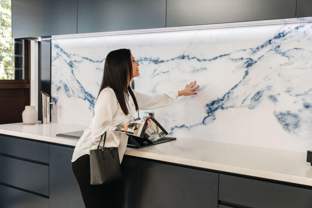 decosplash_blue_marble_natural_luxe_collection (1)