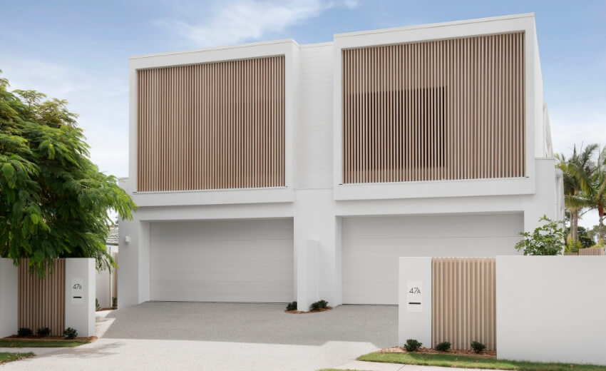 DecoBatten Aluminium Batten Facade in DecoWood Curly Birch