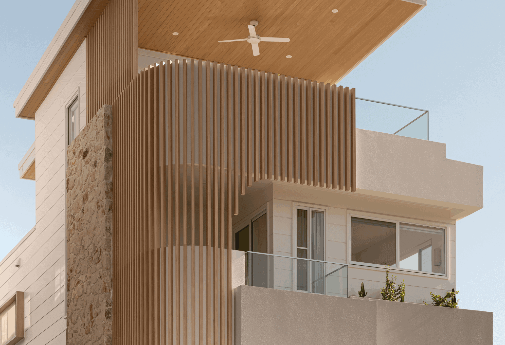 Luxury Coastal Facade: Castello by Highlife Homes | DECO