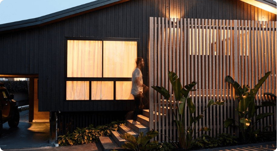 DECO Blog_Image-ShannonVos_Front-915x500